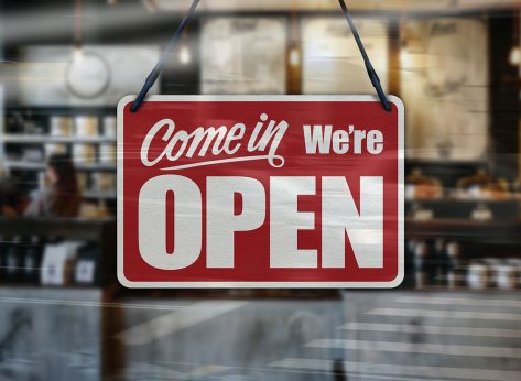 12 Grocery Stores That Are Open On Christmas Day