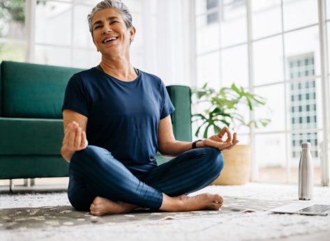 4 Best Nighttime Habits From the World’s Longest-Living People